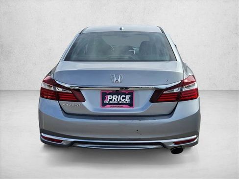 Used 2016 Honda Accord EX image 7