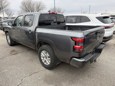 Used 2022 Nissan Frontier SV image 5