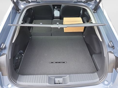 New 2026 Toyota Prius Plug-In Hybrid FWD image 6