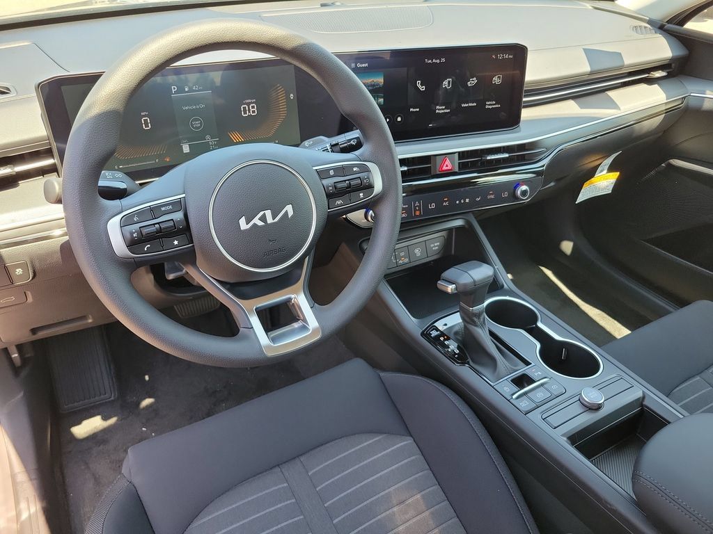 New 2026 Kia K5 LXS FWD image 10