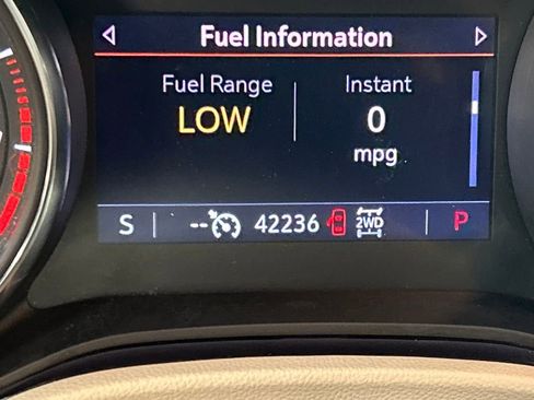 Used 2023 Buick Encore GX Select w/ Safety Package II image 21