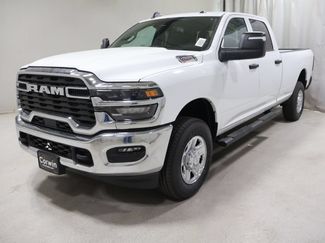 New 2026 RAM 2500 Tradesman AWD/4WD video 3