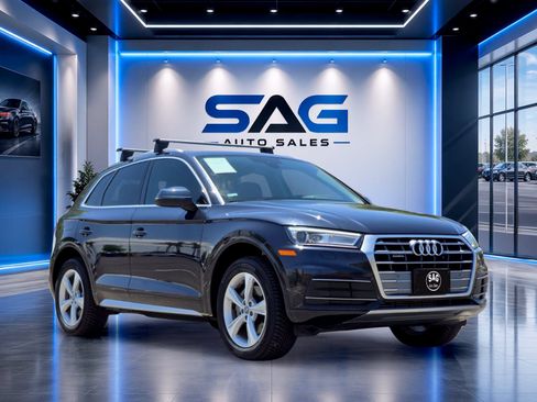 Used 2020 Audi Q5 2.0T Premium w/ Convenience Package AWD/4WD image 2