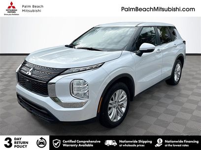 Used 2024 Mitsubishi Outlander ES