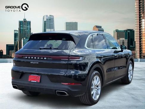 Used 2024 Porsche Cayenne image 6