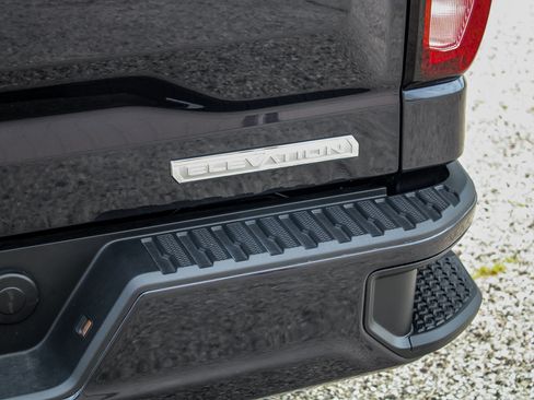 Used 2024 GMC Sierra 1500 Elevation AWD/4WD image 12