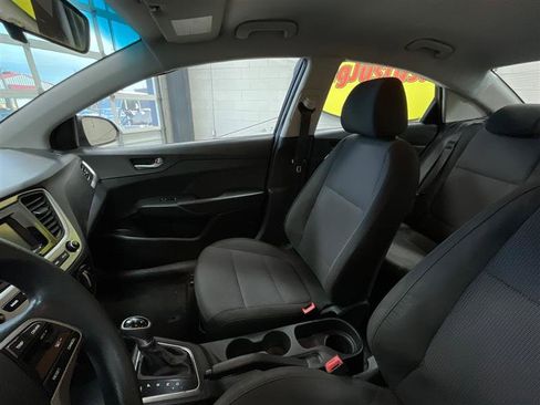 Used 2019 Hyundai Accent SE image 12