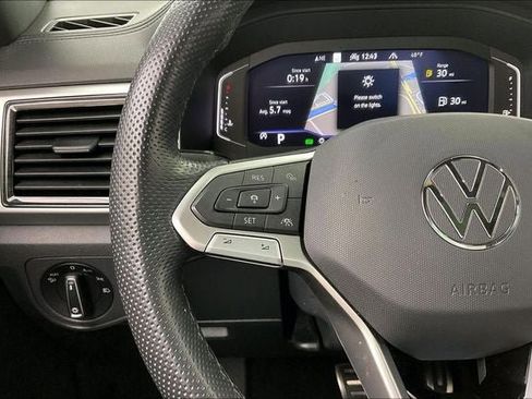 Used 2023 Volkswagen Atlas Cross Sport SEL Premium R-Line image 23