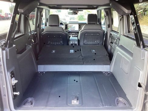 New 2025 Ford Bronco Badlands image 12