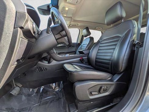 Used 2020 Ford Edge SEL w/ Convenience Package FWD image 15