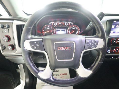Used 2015 GMC Sierra 1500 SLE w/ SLE Value Package AWD/4WD image 19