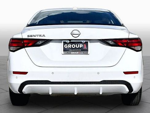 Certified 2025 Nissan Sentra SV FWD image 5