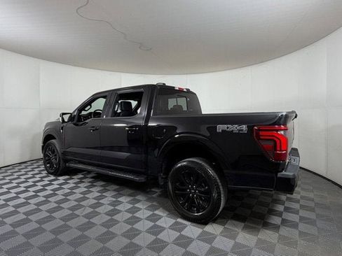 Used 2025 Ford F150 Lariat w/ Equipment Group 501A Mid image 3