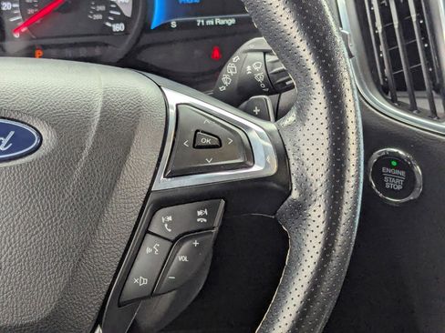 Used 2021 Ford Edge ST image 25