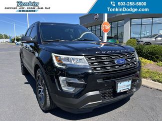 Used 2017 Ford Explorer XLT w/ Equipment Group 202A image 1