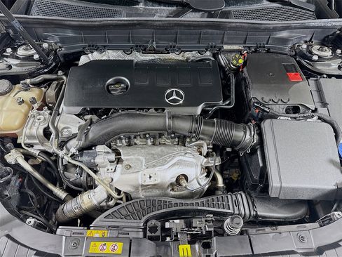 Certified 2022 Mercedes-Benz GLB 250 GLB 250 image 31