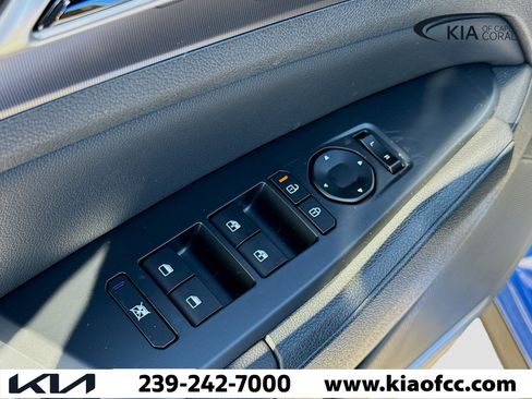 New 2026 Kia Sportage EX w/ EX Panorama Roof Package image 22