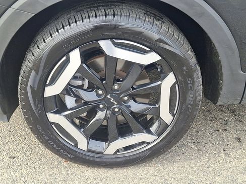 Certified 2023 Kia Telluride S w/ S Sunroof Package image 8