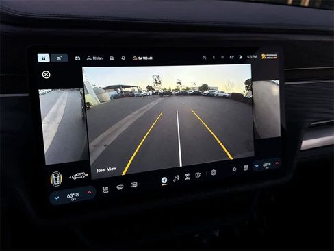 Used 2022 Rivian R1S Launch Edition image 18