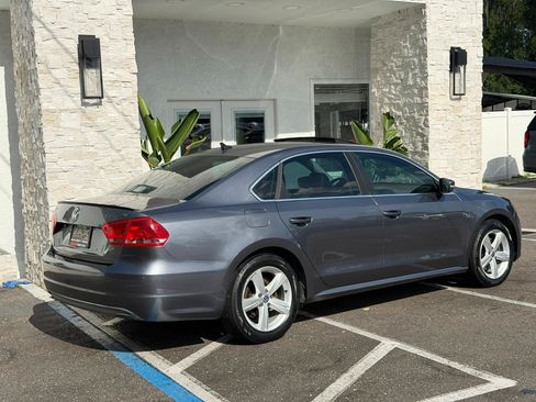 Used 2013 Volkswagen Passat 2.5 SE FWD image 15
