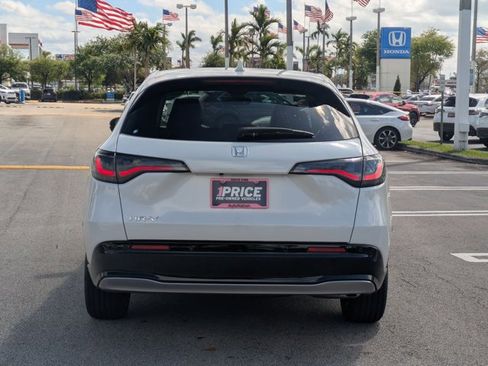 Used 2026 Honda HR-V EX-L image 6