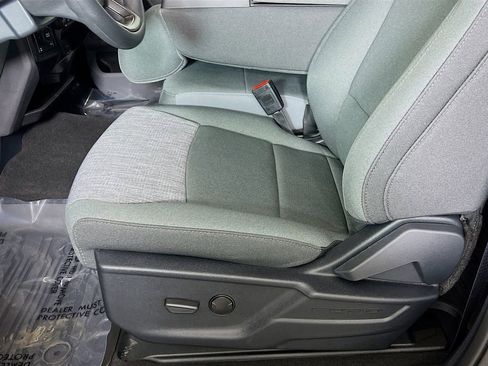 New 2026 Ford F250 XLT w/ XLT Premium Package image 23