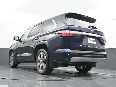 Used 2024 Toyota Sequoia Capstone AWD/4WD image 30