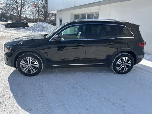 Certified 2025 Mercedes-Benz GLB 250 GLB 250 w/ Exclusive Package image 2