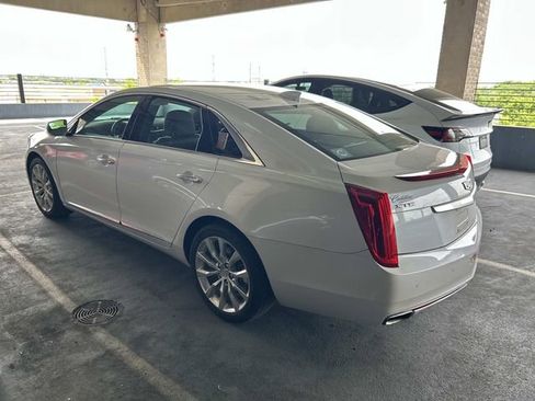 Used 2016 Cadillac XTS Luxury w/ Driver Awareness Package FWD image 2