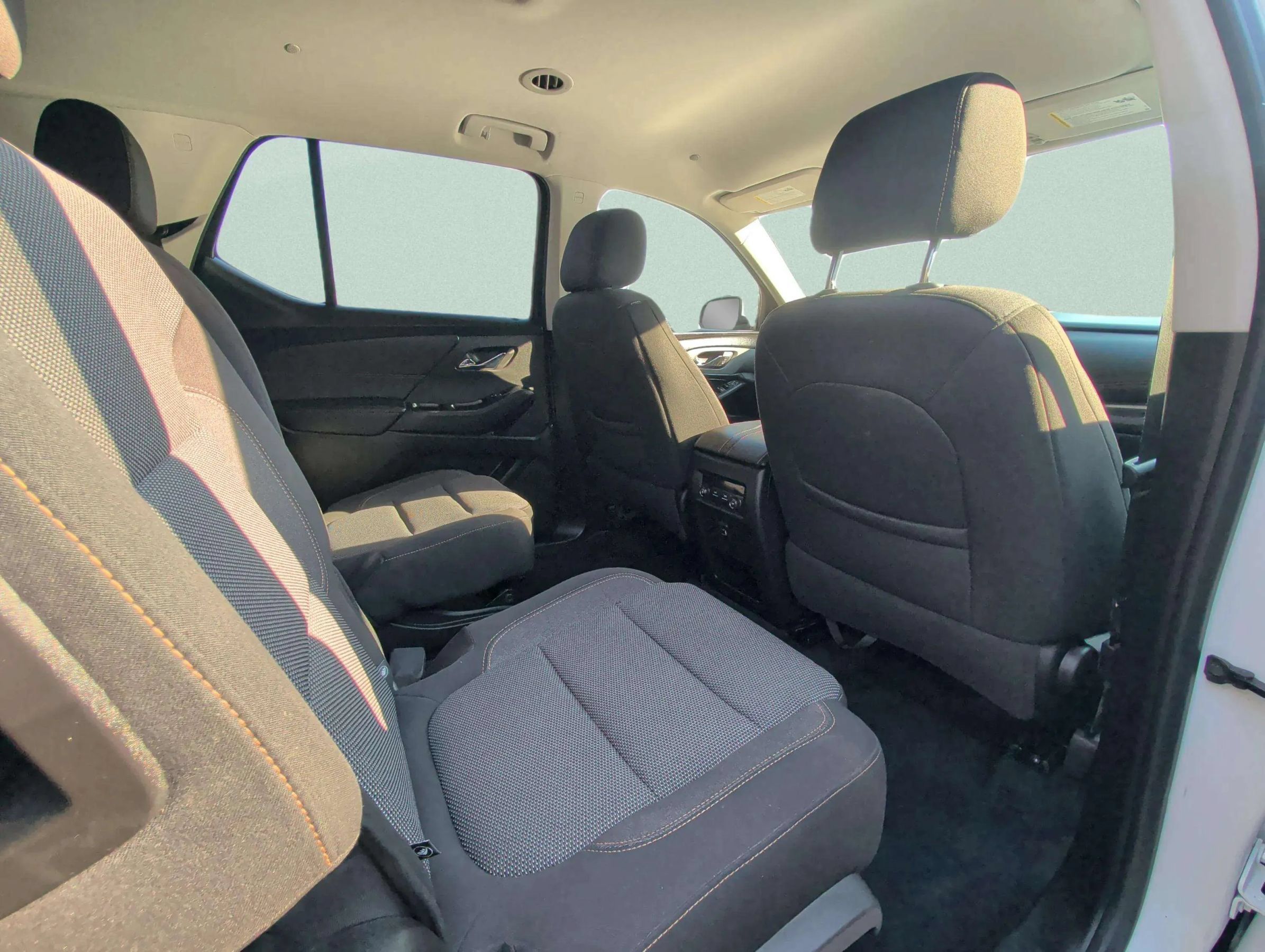 Used 2020 Chevrolet Traverse LT AWD/4WD image 30