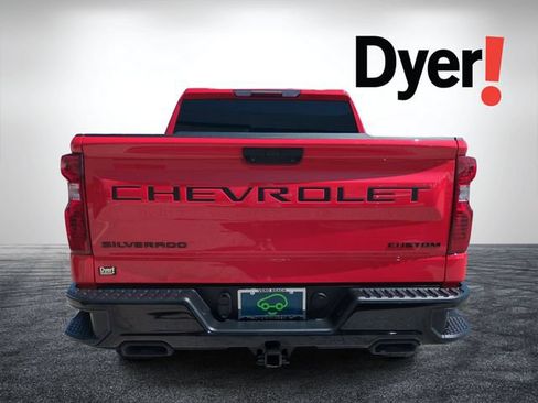Used 2025 Chevrolet Silverado 1500 Custom Trail Boss w/ Dark Appearance Package AWD/4WD image 5