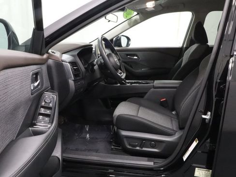 Used 2023 Nissan Rogue SV AWD/4WD image 11