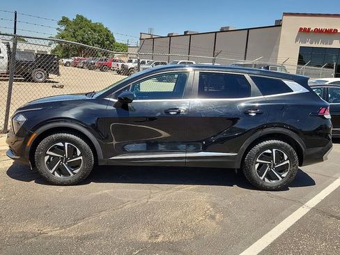 Used 2023 Kia Sportage LX AWD/4WD image 2
