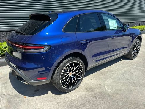 Used 2026 Porsche Macan AWD/4WD image 9