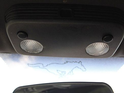 Used 2014 Ford Mustang Coupe RWD image 21