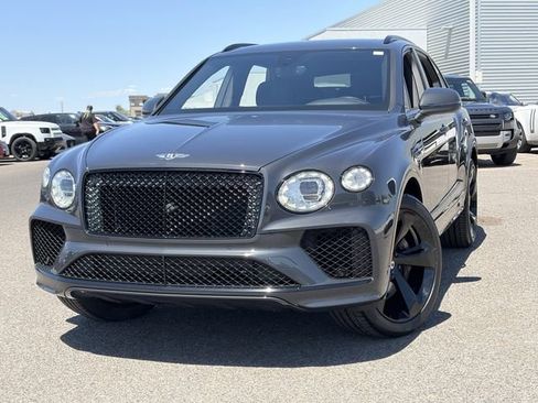 Used 2021 Bentley Bentayga AWD/4WD image 3