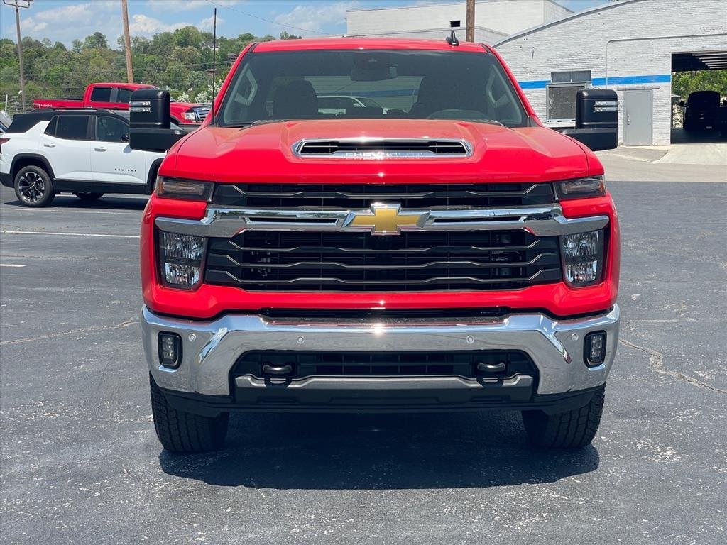 New 2026 Chevrolet Silverado 2500 LT w/ All Star Edition AWD/4WD image 2
