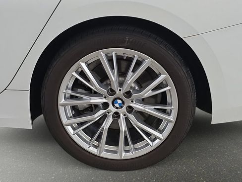 Certified 2023 BMW 330i Sedan RWD image 28