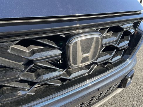 Used 2025 Honda CR-V Sport-L image 30