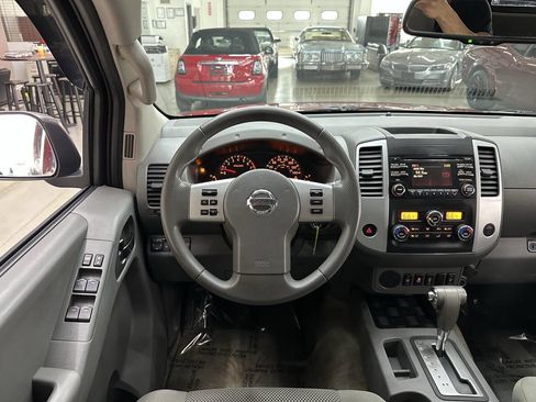 Used 2014 Nissan Frontier SV w/ SV Value Truck Package image 19