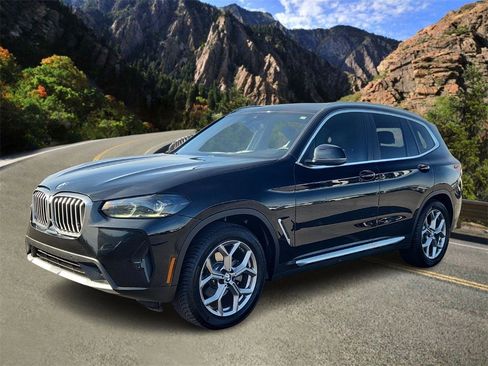Used 2022 BMW X3 xDrive30i w/ Premium Package 2 image 5