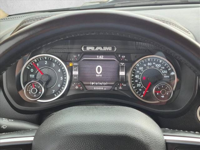 Used 2022 RAM 2500 Laramie AWD/4WD image 10