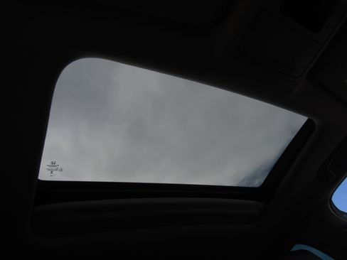 Used 2024 Honda Civic Touring image 5