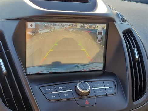 Used 2018 Ford Escape SEL image 9