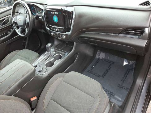 Certified 2018 Chevrolet Traverse LT image 34