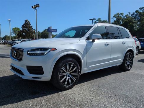 Used 2023 Volvo XC90 B5 Core w/ Protection Package Premier image 8