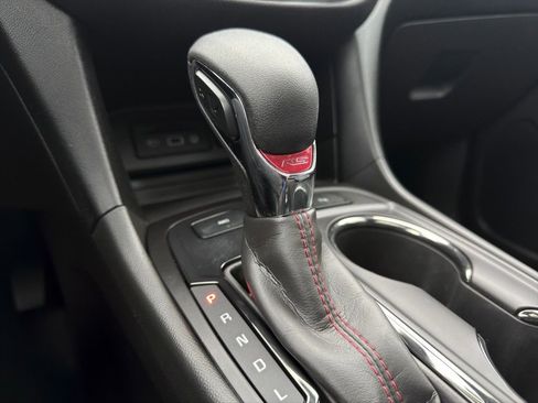 Used 2022 Chevrolet Equinox RS w/ RS Leather Package image 36