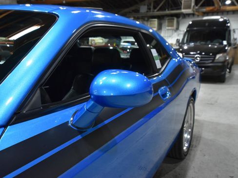 Used 2009 Dodge Challenger R/T RWD image 49