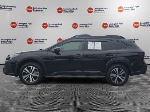 Used 2025 Subaru Outback Premium image 4