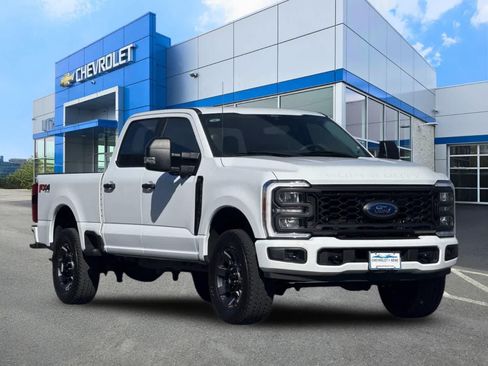 Used 2024 Ford F250 XL w/ STX Appearance Package AWD/4WD image 9